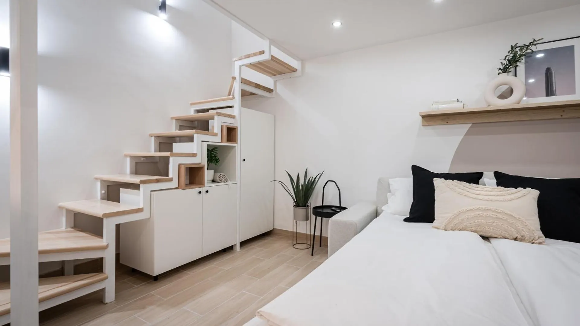 KL35 - Boutique Apartments, Best Location by BQA Будапешт